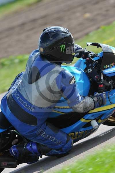 Motorcycle action photographs;Rockingham;Rockingham photographs;event digital images;eventdigitalimages;no limits trackday;peter wileman photography;rockingham corby northamptonshire;trackday;trackday digital images;trackday photos