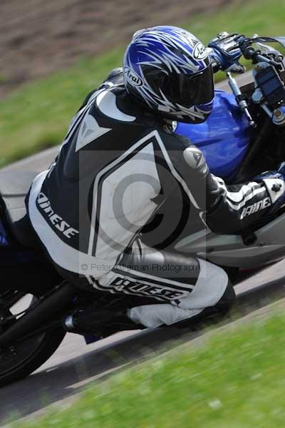 Motorcycle action photographs;Rockingham;Rockingham photographs;event digital images;eventdigitalimages;no limits trackday;peter wileman photography;rockingham corby northamptonshire;trackday;trackday digital images;trackday photos