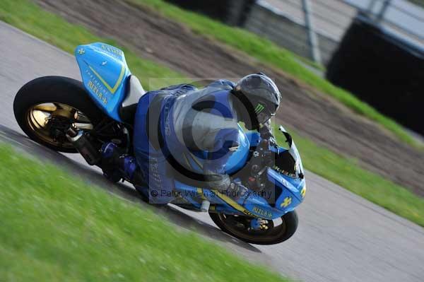 Motorcycle action photographs;Rockingham;Rockingham photographs;event digital images;eventdigitalimages;no limits trackday;peter wileman photography;rockingham corby northamptonshire;trackday;trackday digital images;trackday photos