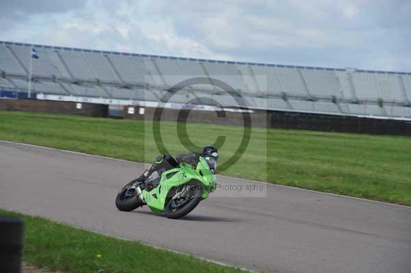 Motorcycle action photographs;Rockingham;Rockingham photographs;event digital images;eventdigitalimages;no limits trackday;peter wileman photography;rockingham corby northamptonshire;trackday;trackday digital images;trackday photos