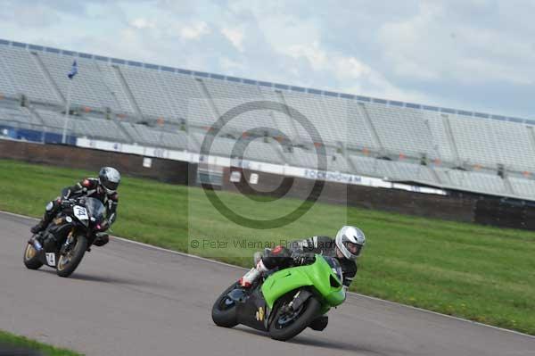 Motorcycle action photographs;Rockingham;Rockingham photographs;event digital images;eventdigitalimages;no limits trackday;peter wileman photography;rockingham corby northamptonshire;trackday;trackday digital images;trackday photos