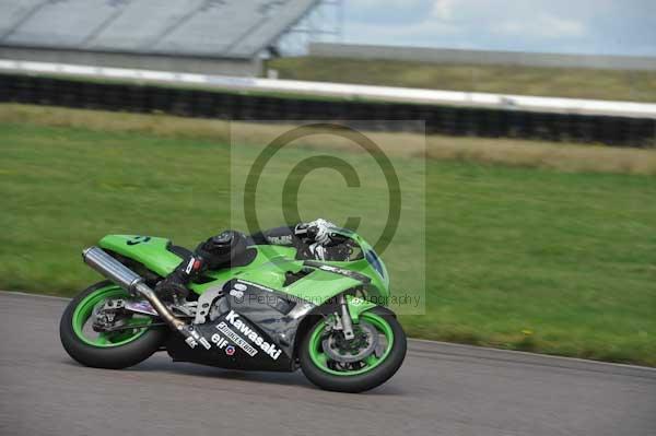 Motorcycle action photographs;Rockingham;Rockingham photographs;event digital images;eventdigitalimages;no limits trackday;peter wileman photography;rockingham corby northamptonshire;trackday;trackday digital images;trackday photos