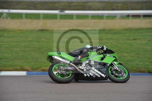 Motorcycle action photographs;Rockingham;Rockingham photographs;event digital images;eventdigitalimages;no limits trackday;peter wileman photography;rockingham corby northamptonshire;trackday;trackday digital images;trackday photos