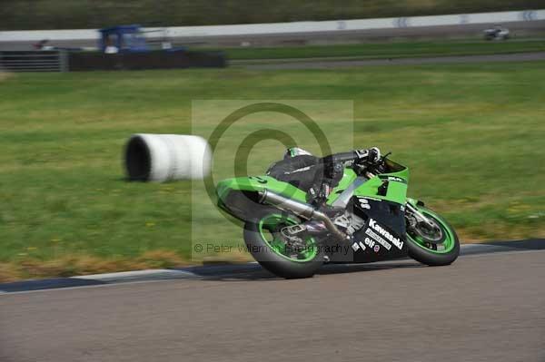 Motorcycle action photographs;Rockingham;Rockingham photographs;event digital images;eventdigitalimages;no limits trackday;peter wileman photography;rockingham corby northamptonshire;trackday;trackday digital images;trackday photos