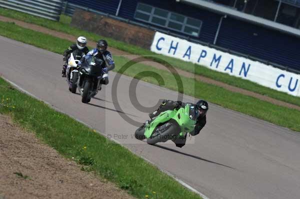 Motorcycle action photographs;Rockingham;Rockingham photographs;event digital images;eventdigitalimages;no limits trackday;peter wileman photography;rockingham corby northamptonshire;trackday;trackday digital images;trackday photos