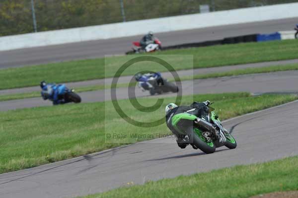 Motorcycle action photographs;Rockingham;Rockingham photographs;event digital images;eventdigitalimages;no limits trackday;peter wileman photography;rockingham corby northamptonshire;trackday;trackday digital images;trackday photos