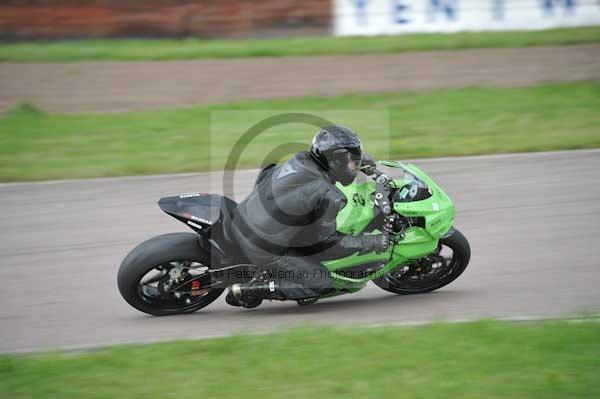 Motorcycle action photographs;Rockingham;Rockingham photographs;event digital images;eventdigitalimages;no limits trackday;peter wileman photography;rockingham corby northamptonshire;trackday;trackday digital images;trackday photos