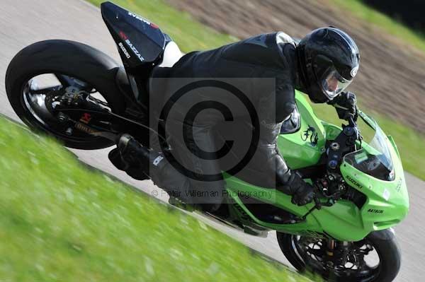 Motorcycle action photographs;Rockingham;Rockingham photographs;event digital images;eventdigitalimages;no limits trackday;peter wileman photography;rockingham corby northamptonshire;trackday;trackday digital images;trackday photos