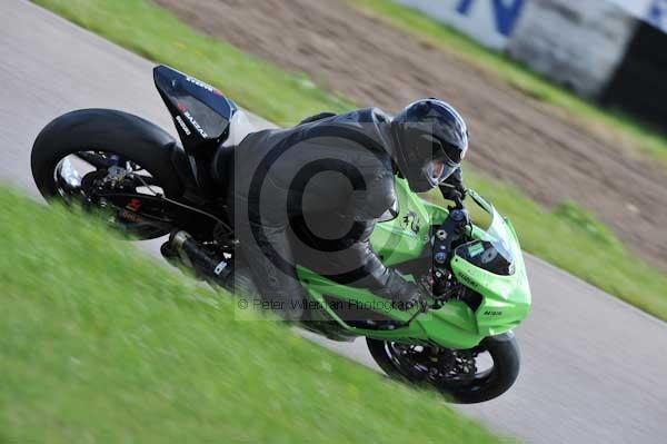 Motorcycle action photographs;Rockingham;Rockingham photographs;event digital images;eventdigitalimages;no limits trackday;peter wileman photography;rockingham corby northamptonshire;trackday;trackday digital images;trackday photos