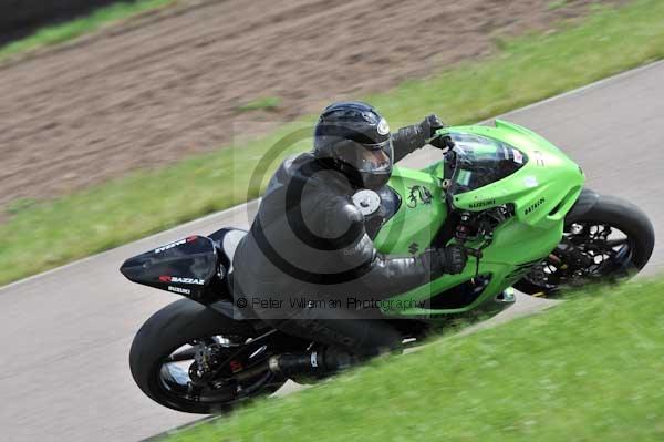 Motorcycle action photographs;Rockingham;Rockingham photographs;event digital images;eventdigitalimages;no limits trackday;peter wileman photography;rockingham corby northamptonshire;trackday;trackday digital images;trackday photos