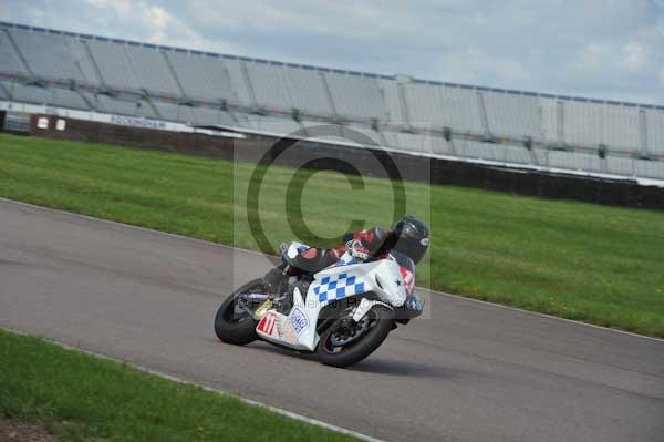 Motorcycle action photographs;Rockingham;Rockingham photographs;event digital images;eventdigitalimages;no limits trackday;peter wileman photography;rockingham corby northamptonshire;trackday;trackday digital images;trackday photos