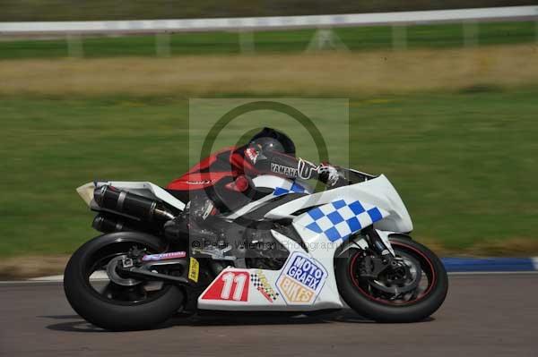 Motorcycle action photographs;Rockingham;Rockingham photographs;event digital images;eventdigitalimages;no limits trackday;peter wileman photography;rockingham corby northamptonshire;trackday;trackday digital images;trackday photos