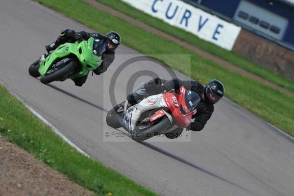 Motorcycle action photographs;Rockingham;Rockingham photographs;event digital images;eventdigitalimages;no limits trackday;peter wileman photography;rockingham corby northamptonshire;trackday;trackday digital images;trackday photos