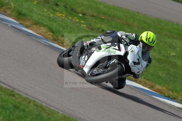 Motorcycle action photographs;Rockingham;Rockingham photographs;event digital images;eventdigitalimages;no limits trackday;peter wileman photography;rockingham corby northamptonshire;trackday;trackday digital images;trackday photos