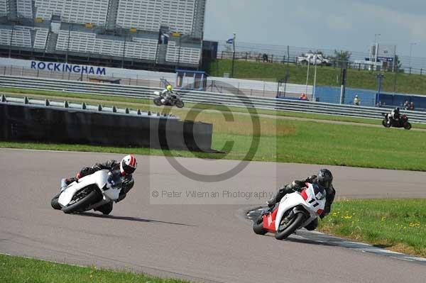 Motorcycle action photographs;Rockingham;Rockingham photographs;event digital images;eventdigitalimages;no limits trackday;peter wileman photography;rockingham corby northamptonshire;trackday;trackday digital images;trackday photos