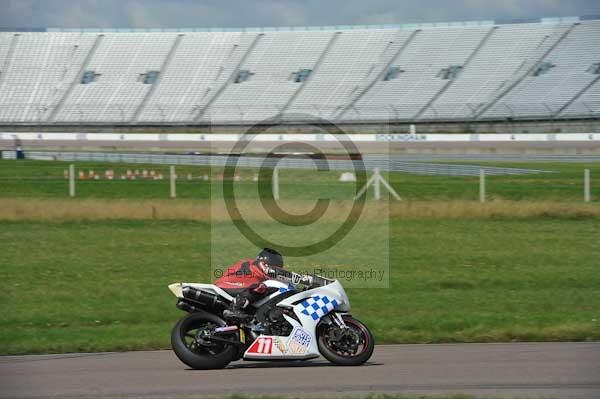 Motorcycle action photographs;Rockingham;Rockingham photographs;event digital images;eventdigitalimages;no limits trackday;peter wileman photography;rockingham corby northamptonshire;trackday;trackday digital images;trackday photos