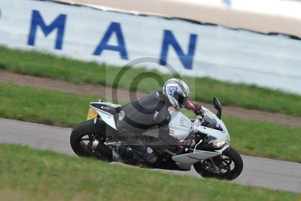 Motorcycle action photographs;Rockingham;Rockingham photographs;event digital images;eventdigitalimages;no limits trackday;peter wileman photography;rockingham corby northamptonshire;trackday;trackday digital images;trackday photos