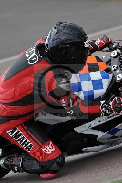 Motorcycle action photographs;Rockingham;Rockingham photographs;event digital images;eventdigitalimages;no limits trackday;peter wileman photography;rockingham corby northamptonshire;trackday;trackday digital images;trackday photos