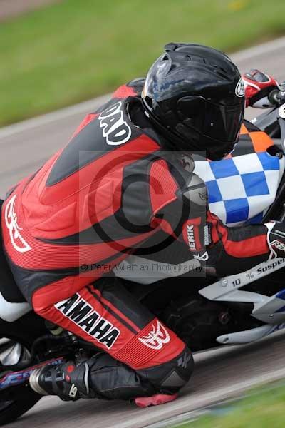 Motorcycle action photographs;Rockingham;Rockingham photographs;event digital images;eventdigitalimages;no limits trackday;peter wileman photography;rockingham corby northamptonshire;trackday;trackday digital images;trackday photos