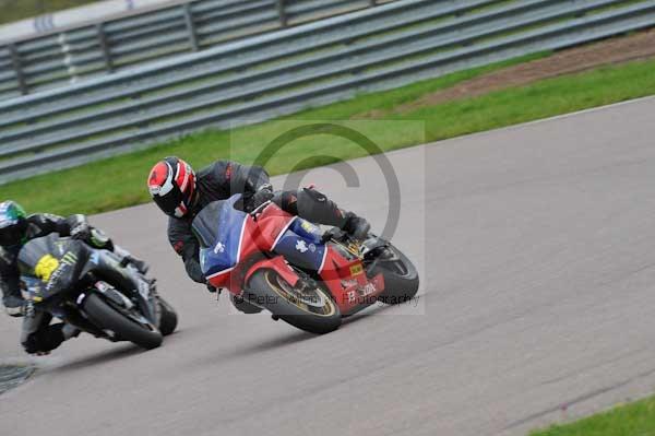 Motorcycle action photographs;Rockingham;Rockingham photographs;event digital images;eventdigitalimages;no limits trackday;peter wileman photography;rockingham corby northamptonshire;trackday;trackday digital images;trackday photos