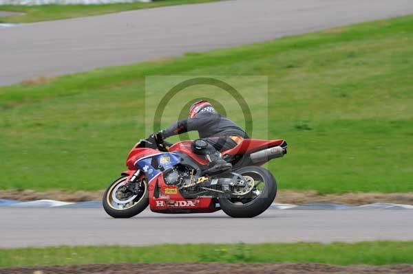 Motorcycle action photographs;Rockingham;Rockingham photographs;event digital images;eventdigitalimages;no limits trackday;peter wileman photography;rockingham corby northamptonshire;trackday;trackday digital images;trackday photos