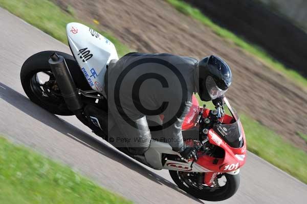 Motorcycle action photographs;Rockingham;Rockingham photographs;event digital images;eventdigitalimages;no limits trackday;peter wileman photography;rockingham corby northamptonshire;trackday;trackday digital images;trackday photos