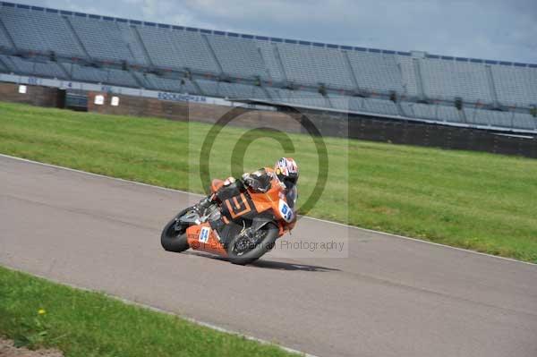 Motorcycle action photographs;Rockingham;Rockingham photographs;event digital images;eventdigitalimages;no limits trackday;peter wileman photography;rockingham corby northamptonshire;trackday;trackday digital images;trackday photos