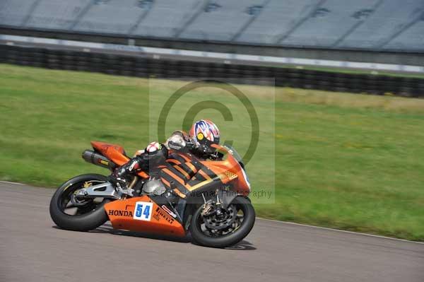 Motorcycle action photographs;Rockingham;Rockingham photographs;event digital images;eventdigitalimages;no limits trackday;peter wileman photography;rockingham corby northamptonshire;trackday;trackday digital images;trackday photos