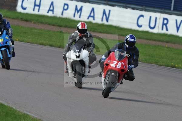 Motorcycle action photographs;Rockingham;Rockingham photographs;event digital images;eventdigitalimages;no limits trackday;peter wileman photography;rockingham corby northamptonshire;trackday;trackday digital images;trackday photos