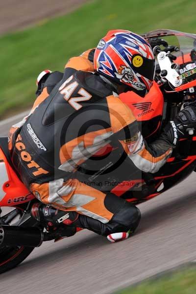 Motorcycle action photographs;Rockingham;Rockingham photographs;event digital images;eventdigitalimages;no limits trackday;peter wileman photography;rockingham corby northamptonshire;trackday;trackday digital images;trackday photos