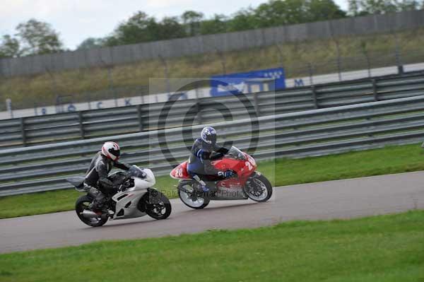 Motorcycle action photographs;Rockingham;Rockingham photographs;event digital images;eventdigitalimages;no limits trackday;peter wileman photography;rockingham corby northamptonshire;trackday;trackday digital images;trackday photos