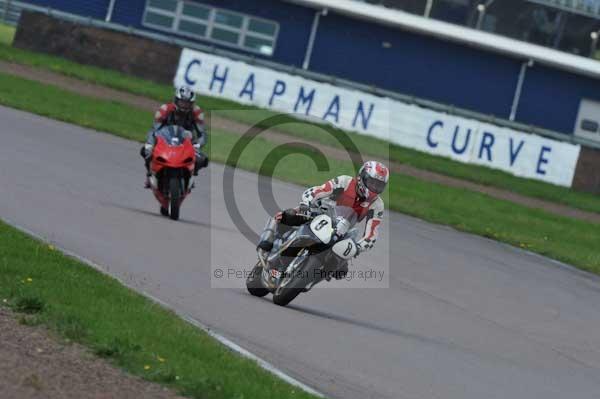 Motorcycle action photographs;Rockingham;Rockingham photographs;event digital images;eventdigitalimages;no limits trackday;peter wileman photography;rockingham corby northamptonshire;trackday;trackday digital images;trackday photos