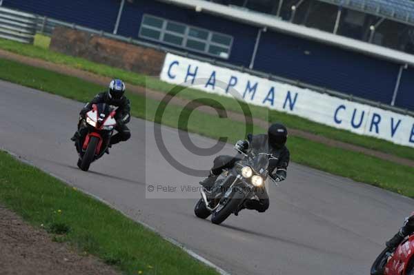 Motorcycle action photographs;Rockingham;Rockingham photographs;event digital images;eventdigitalimages;no limits trackday;peter wileman photography;rockingham corby northamptonshire;trackday;trackday digital images;trackday photos