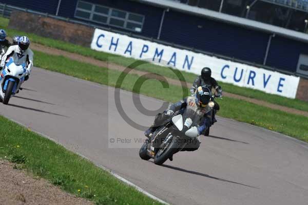 Motorcycle action photographs;Rockingham;Rockingham photographs;event digital images;eventdigitalimages;no limits trackday;peter wileman photography;rockingham corby northamptonshire;trackday;trackday digital images;trackday photos