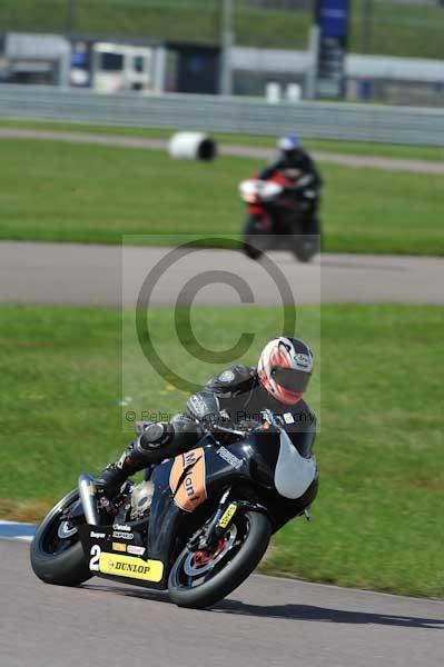 Motorcycle action photographs;Rockingham;Rockingham photographs;event digital images;eventdigitalimages;no limits trackday;peter wileman photography;rockingham corby northamptonshire;trackday;trackday digital images;trackday photos