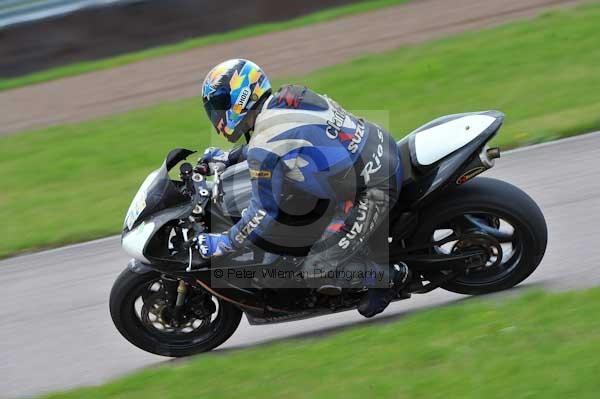 Motorcycle action photographs;Rockingham;Rockingham photographs;event digital images;eventdigitalimages;no limits trackday;peter wileman photography;rockingham corby northamptonshire;trackday;trackday digital images;trackday photos