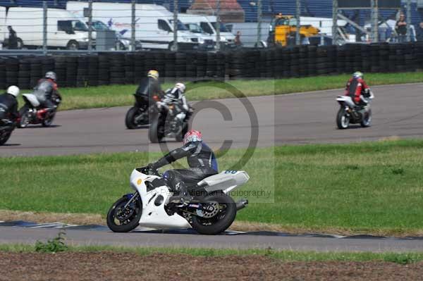 Motorcycle action photographs;Rockingham;Rockingham photographs;event digital images;eventdigitalimages;no limits trackday;peter wileman photography;rockingham corby northamptonshire;trackday;trackday digital images;trackday photos