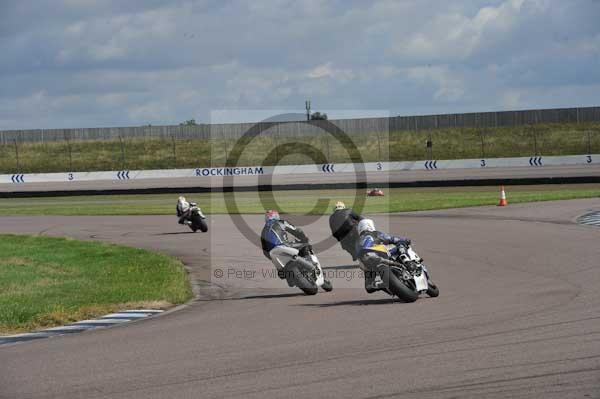 Motorcycle action photographs;Rockingham;Rockingham photographs;event digital images;eventdigitalimages;no limits trackday;peter wileman photography;rockingham corby northamptonshire;trackday;trackday digital images;trackday photos