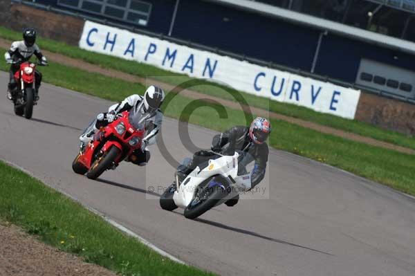 Motorcycle action photographs;Rockingham;Rockingham photographs;event digital images;eventdigitalimages;no limits trackday;peter wileman photography;rockingham corby northamptonshire;trackday;trackday digital images;trackday photos