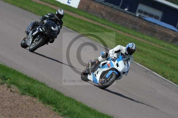 Motorcycle action photographs;Rockingham;Rockingham photographs;event digital images;eventdigitalimages;no limits trackday;peter wileman photography;rockingham corby northamptonshire;trackday;trackday digital images;trackday photos