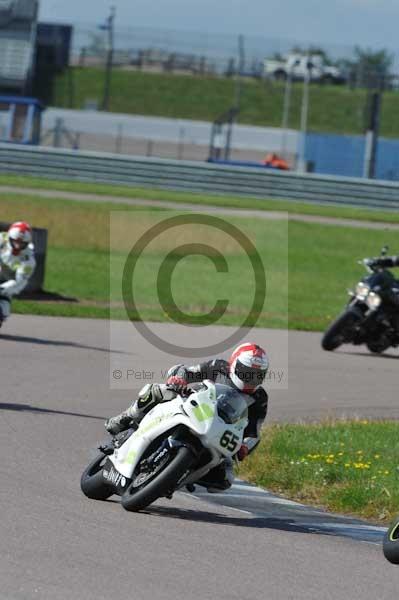 Motorcycle action photographs;Rockingham;Rockingham photographs;event digital images;eventdigitalimages;no limits trackday;peter wileman photography;rockingham corby northamptonshire;trackday;trackday digital images;trackday photos