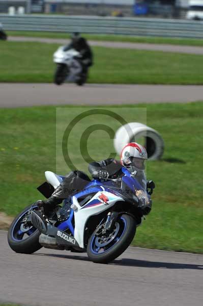 Motorcycle action photographs;Rockingham;Rockingham photographs;event digital images;eventdigitalimages;no limits trackday;peter wileman photography;rockingham corby northamptonshire;trackday;trackday digital images;trackday photos