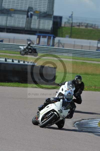 Motorcycle action photographs;Rockingham;Rockingham photographs;event digital images;eventdigitalimages;no limits trackday;peter wileman photography;rockingham corby northamptonshire;trackday;trackday digital images;trackday photos