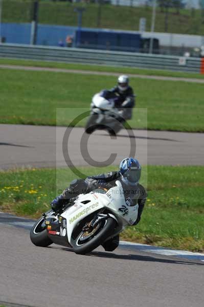 Motorcycle action photographs;Rockingham;Rockingham photographs;event digital images;eventdigitalimages;no limits trackday;peter wileman photography;rockingham corby northamptonshire;trackday;trackday digital images;trackday photos