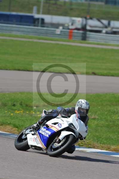 Motorcycle action photographs;Rockingham;Rockingham photographs;event digital images;eventdigitalimages;no limits trackday;peter wileman photography;rockingham corby northamptonshire;trackday;trackday digital images;trackday photos