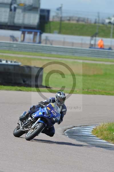 Motorcycle action photographs;Rockingham;Rockingham photographs;event digital images;eventdigitalimages;no limits trackday;peter wileman photography;rockingham corby northamptonshire;trackday;trackday digital images;trackday photos