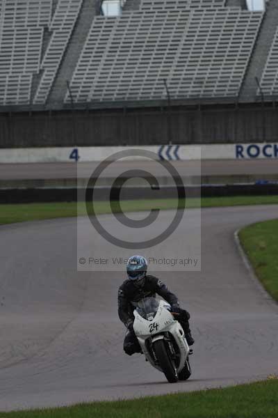 Motorcycle action photographs;Rockingham;Rockingham photographs;event digital images;eventdigitalimages;no limits trackday;peter wileman photography;rockingham corby northamptonshire;trackday;trackday digital images;trackday photos