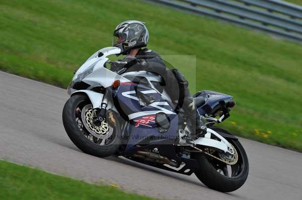 Motorcycle action photographs;Rockingham;Rockingham photographs;event digital images;eventdigitalimages;no limits trackday;peter wileman photography;rockingham corby northamptonshire;trackday;trackday digital images;trackday photos