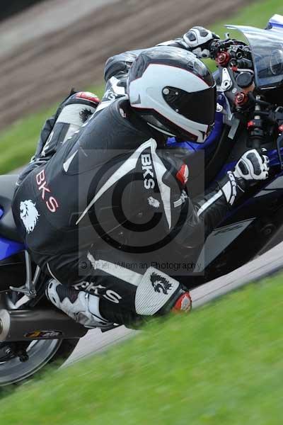 Motorcycle action photographs;Rockingham;Rockingham photographs;event digital images;eventdigitalimages;no limits trackday;peter wileman photography;rockingham corby northamptonshire;trackday;trackday digital images;trackday photos