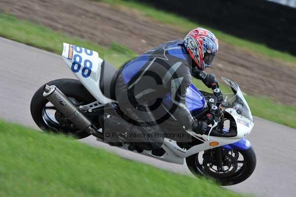 Motorcycle action photographs;Rockingham;Rockingham photographs;event digital images;eventdigitalimages;no limits trackday;peter wileman photography;rockingham corby northamptonshire;trackday;trackday digital images;trackday photos